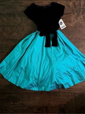 Susanne Lively Vintage-Inspired Little Girl’s Dress Black/Teal